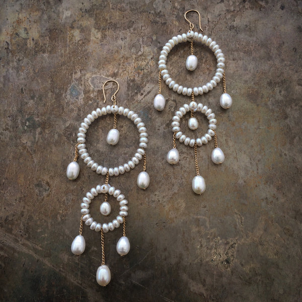 Princess earrings - white pearl